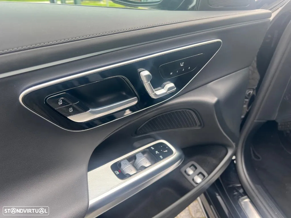 Mercedes-Benz E 300 Standard - 3