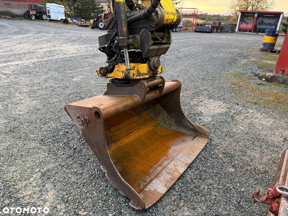 Komatsu PW160-8 6450mtg , 16 TON - 8