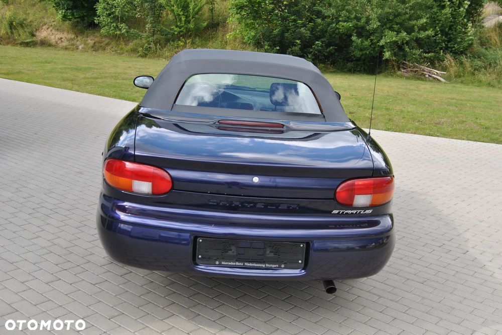 Chrysler Stratus - 9