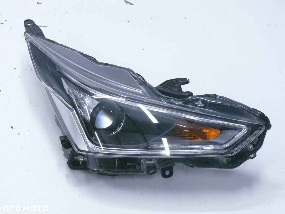 LAMPA PRZEDNIA PRAWA TOYOTA AYGO II 2018 2022 LIFT SOCZEWKA LED B4 - 1