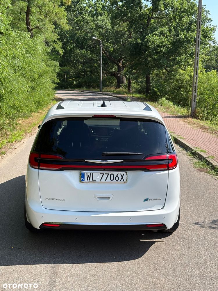 Chrysler Pacifica - 6