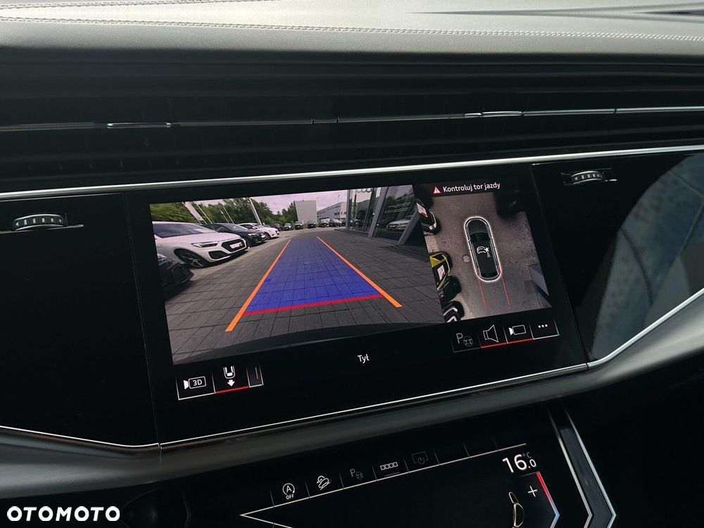 Audi Q8 - 17