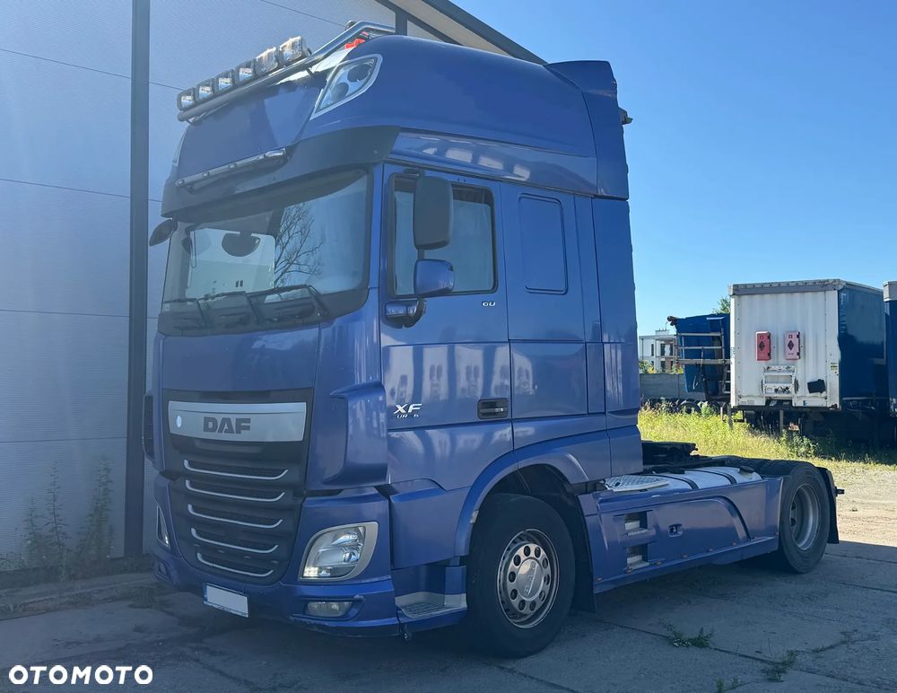 DAF XF 106.460 Super Space Cab Euro 6 Standard Automat - 2