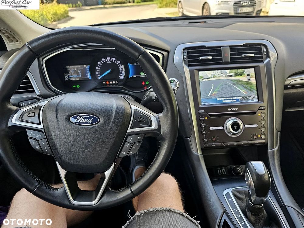 Ford Mondeo 2.0 Hybrid Titanium - 13