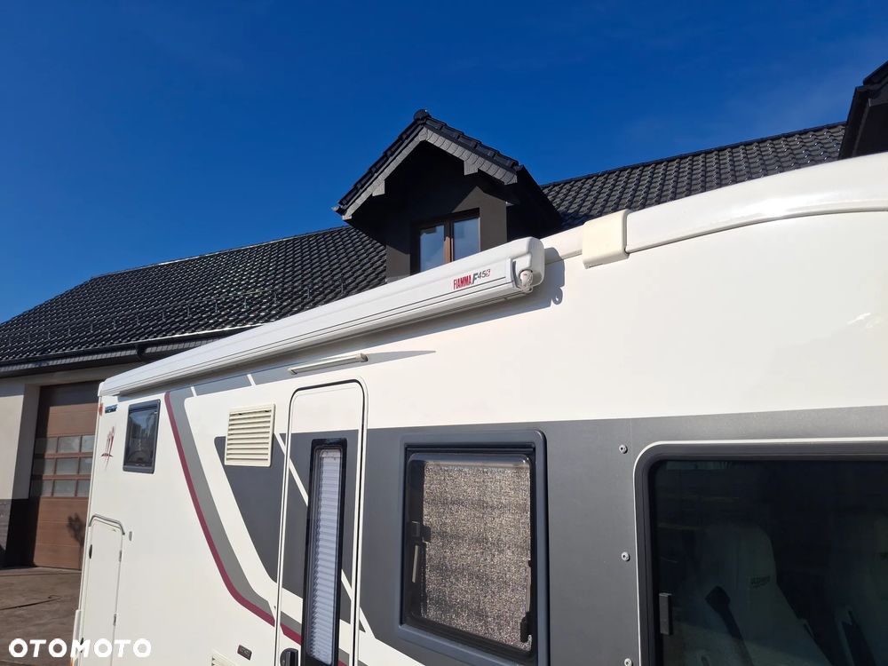 Rapido 8096dF S80 Ultimate Line Kamper 5 Osób Wersja Zimowa Podwójna Podłoga Klasa Premium Bogaty Oświetlenie Ambiente Euro 6 Felgi Aluminiowe - 13
