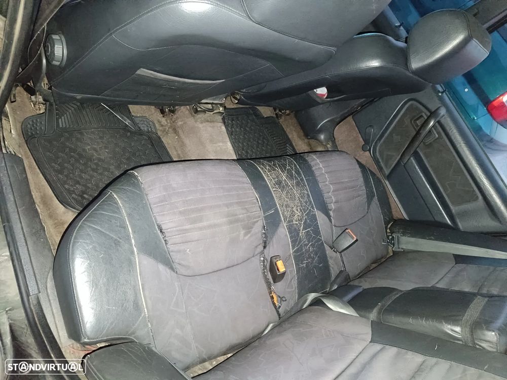 Volvo 460 1.9 TD - 8