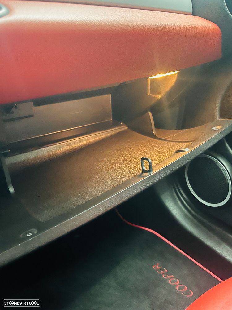 MINI 3 Portas Cooper D - 42