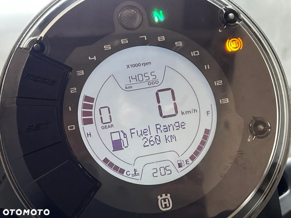 Husqvarna Svartpilen - 21