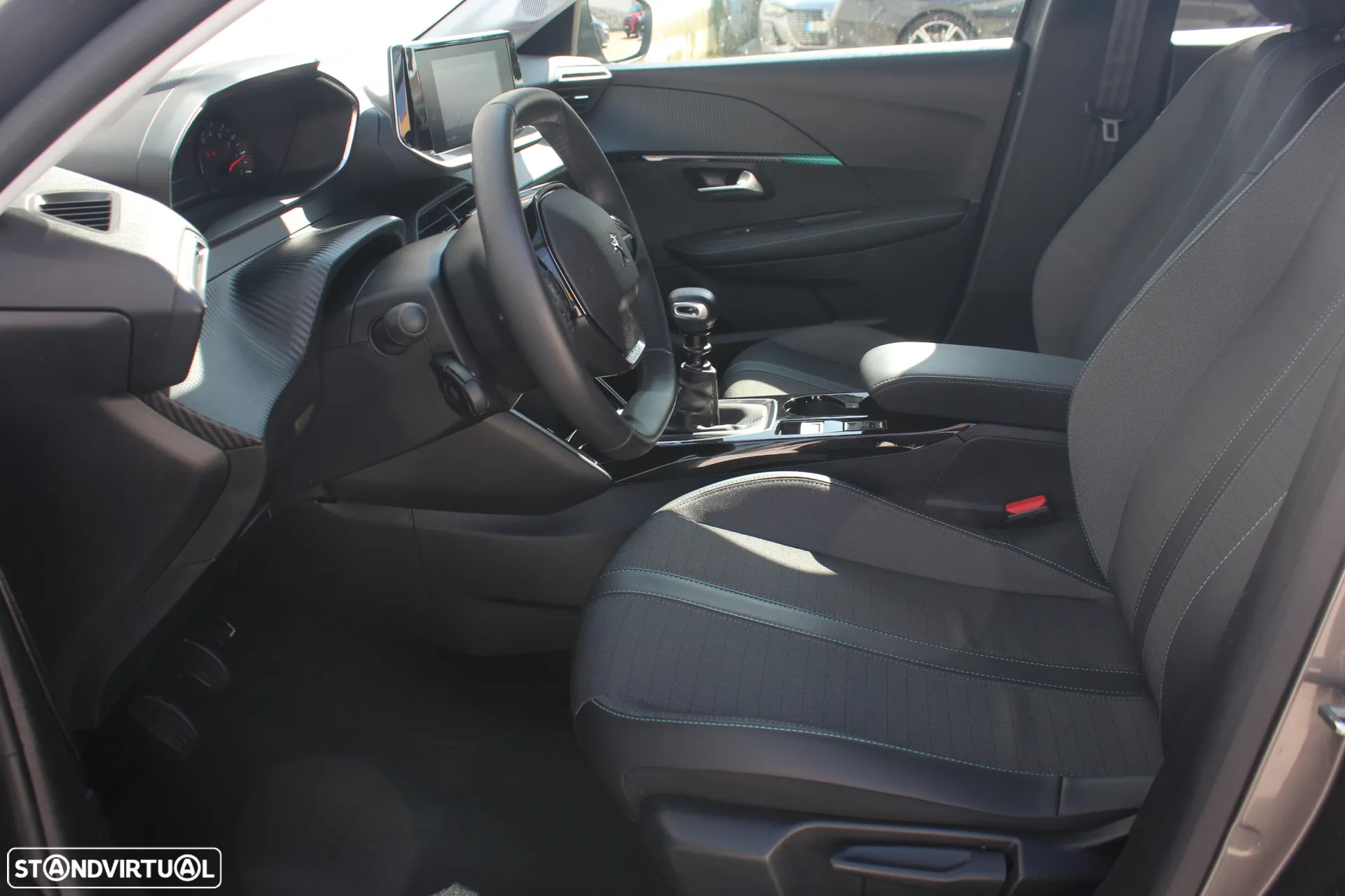 Peugeot 208 PureTech 100 Allure - 13