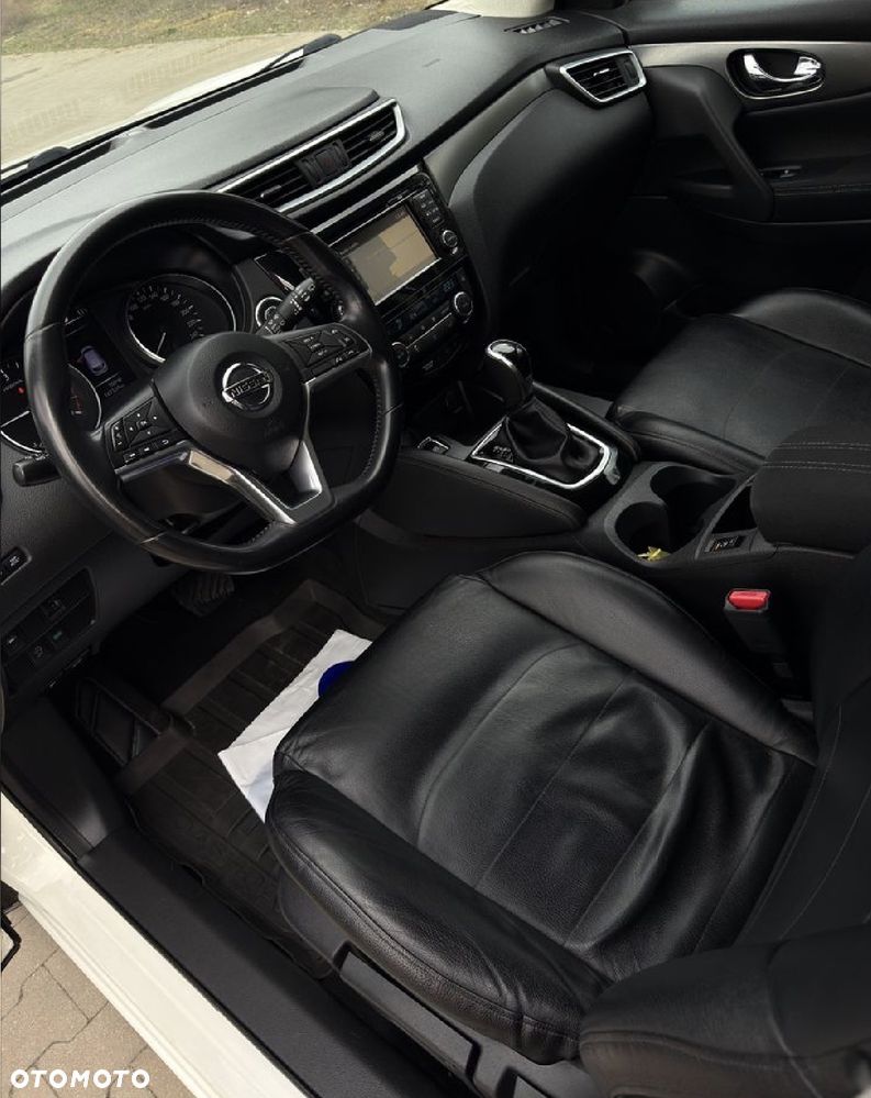 Nissan Qashqai - 12