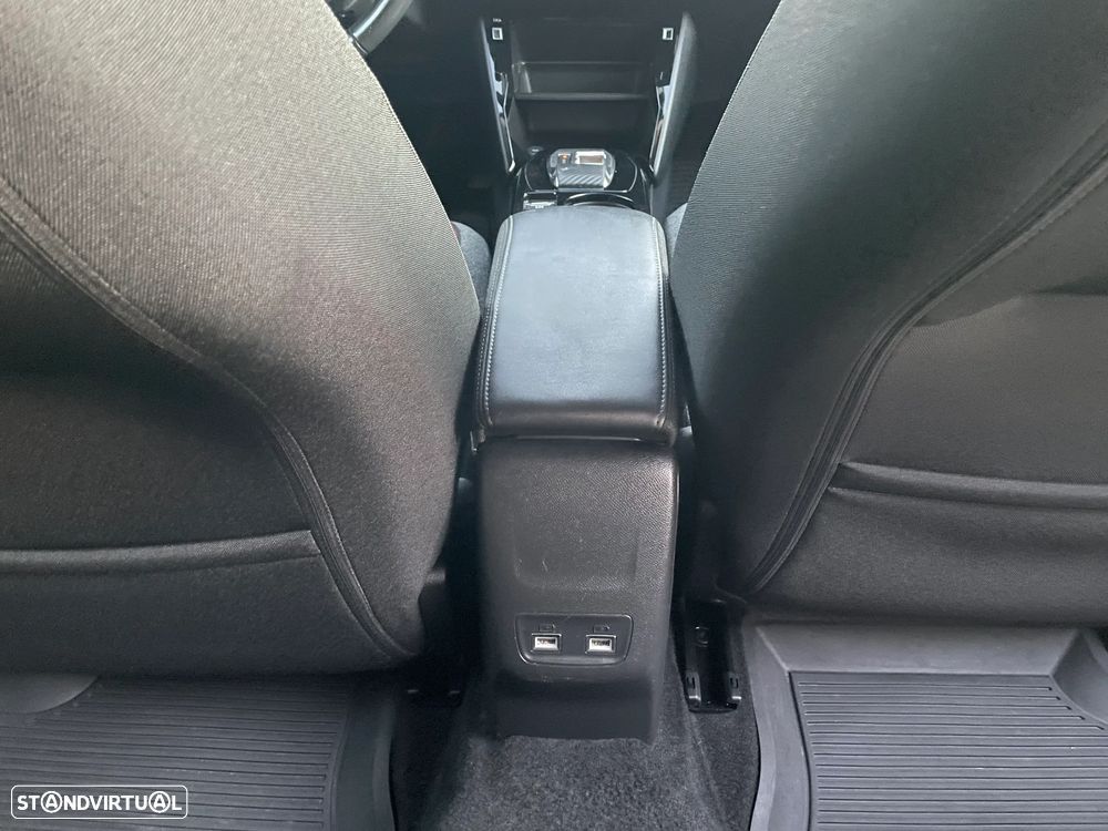 Peugeot e-2008 50 kWh Active Pack - 31