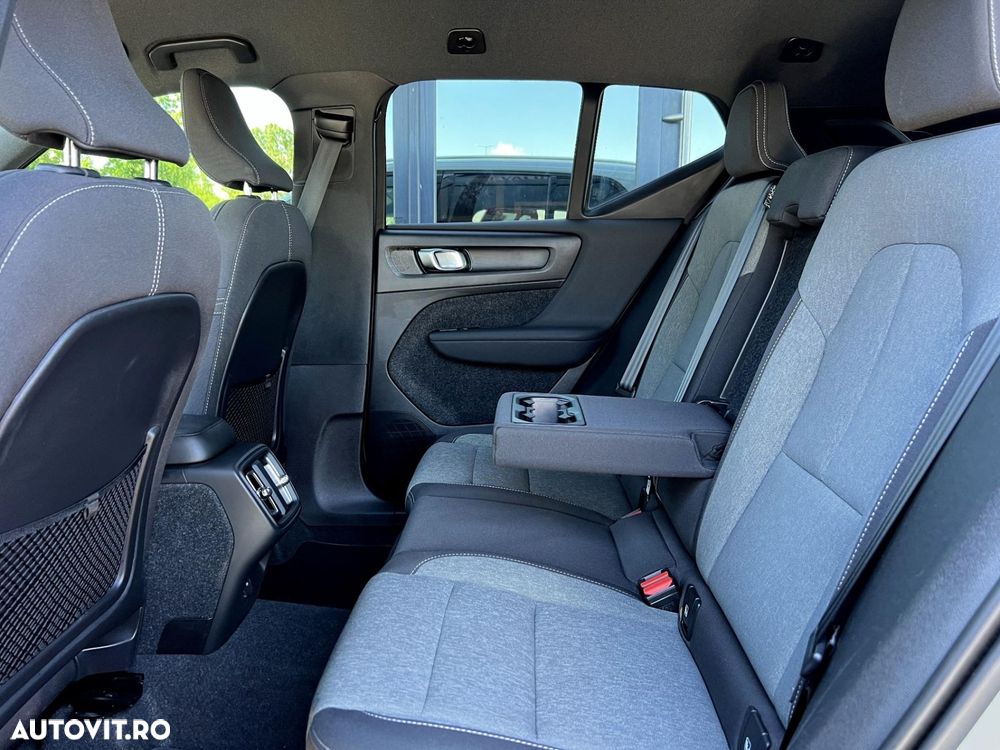 Volvo XC 40 B3 AT FWD MHEV Core - 35