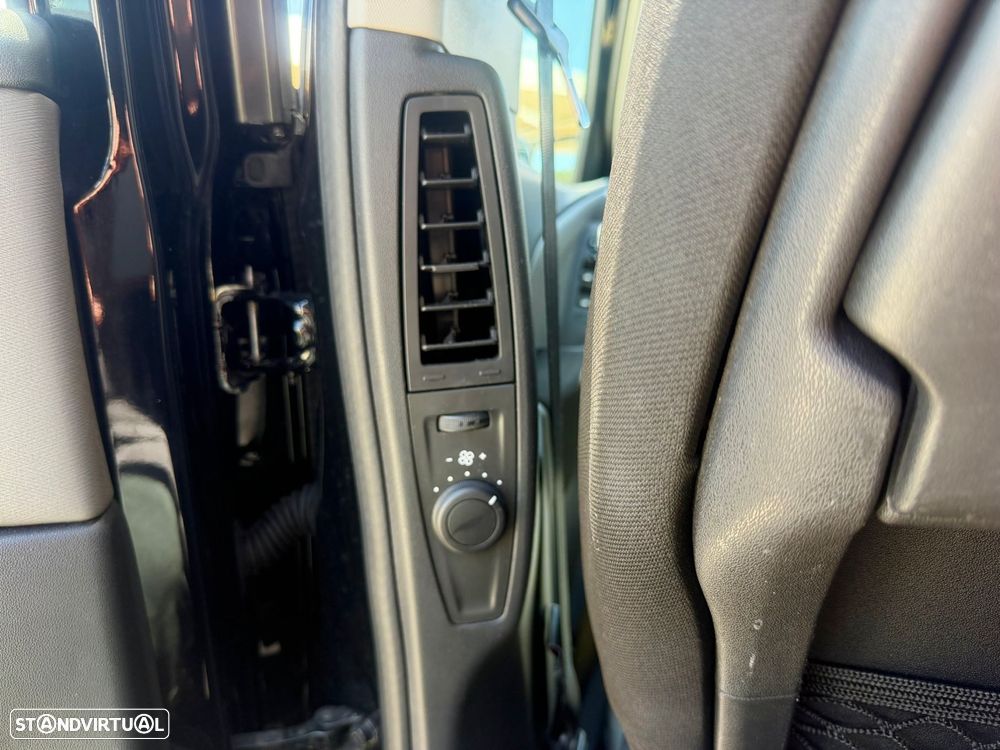 Citroën C4 Spacetourer 1.5 BlueHDi Shine EAT8 - 23