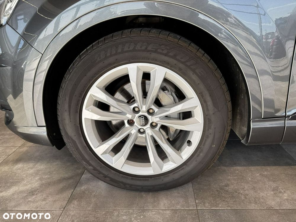 Audi Q7 - 10