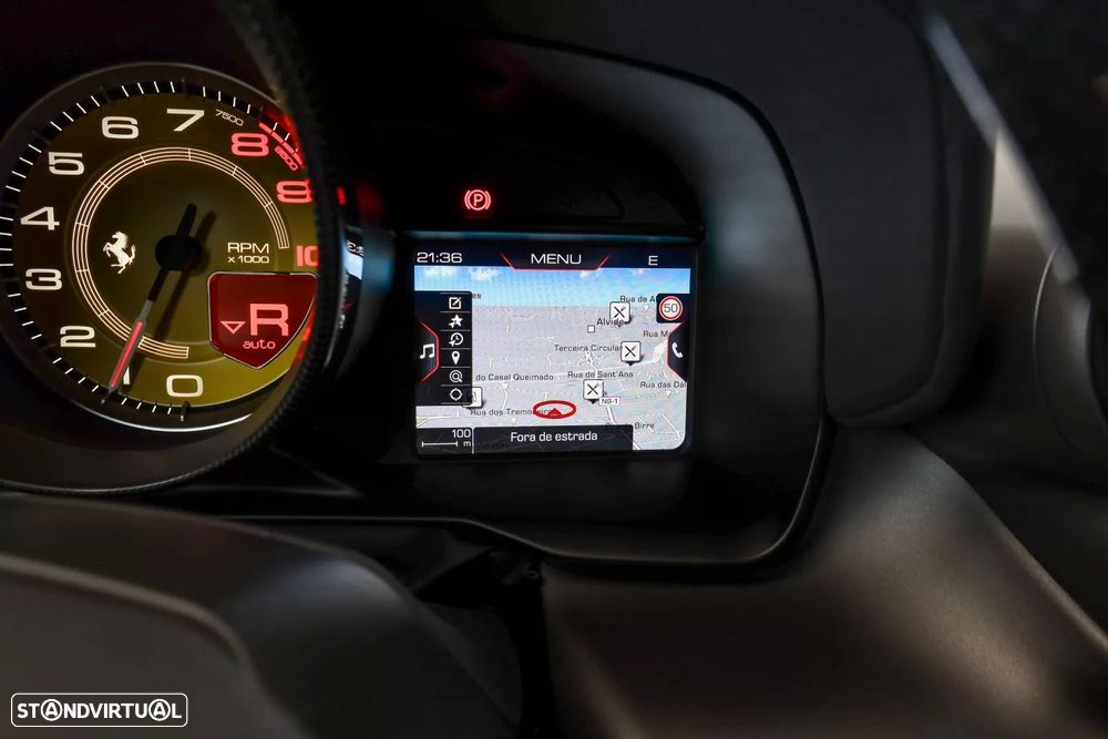 Ferrari F8 Tributo 3.9 Twin-Turbo V8 - 9