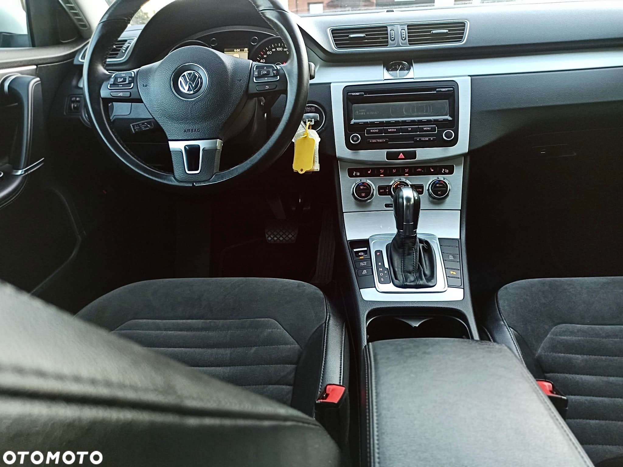 Volkswagen Passat 2.0 Blue TDI DSG SCR Comfortline - 13