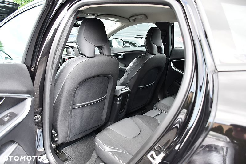 Volvo V40 T3 Momentum - 20