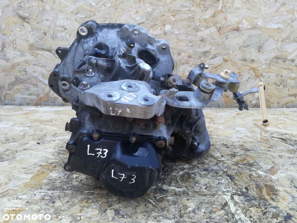 opel corsa d skrzynia biegów auce374 manualna 1.3 diesel 75km 2013r - 3