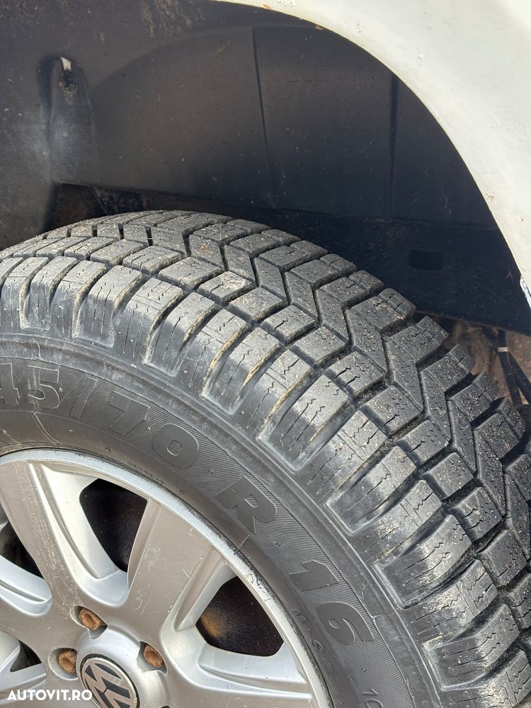 Volkswagen Amarok - 22