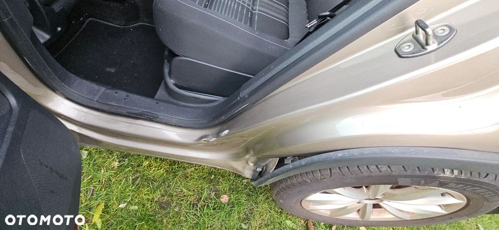 Volkswagen Tiguan 1.4 TSI DSG BlueMotion Technology Lounge Sport & Style - 16