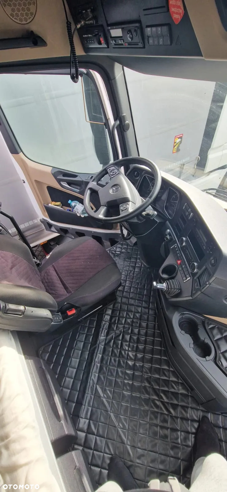 Mercedes-Benz ACTROS - 5