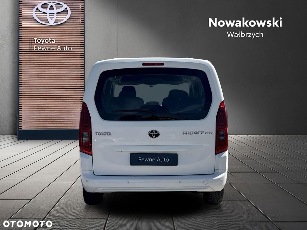 Toyota Proace City Verso Long 1.5 D-4D Business - 5