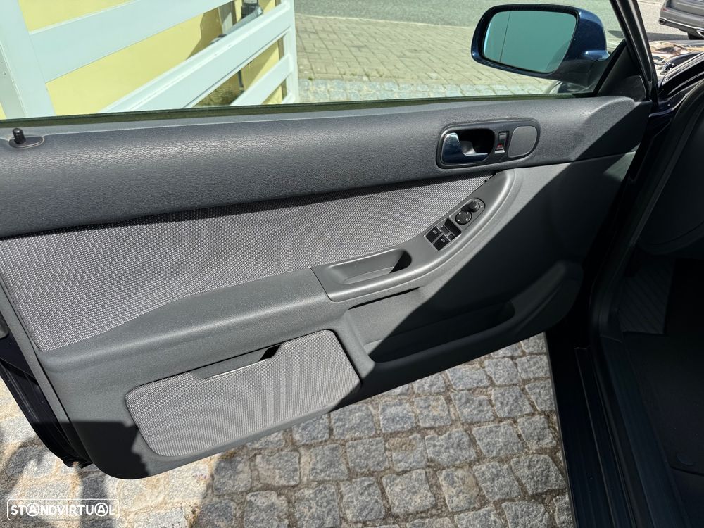 Audi A3 1.6 Attraction - 25