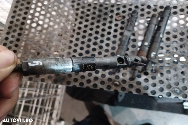 SET INJECTOARE MOTORINA E3 1.5DCI 8200815416 H8200421897 Dacia Logan - 4