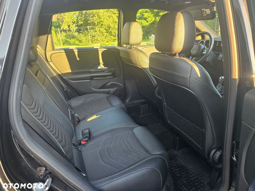 Mercedes-Benz Klasa B 180 d AMG Line - 15