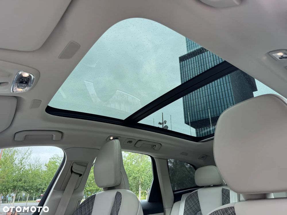 Volvo XC 60 T6 Plug-In Hybrid AWD Inscription - 6