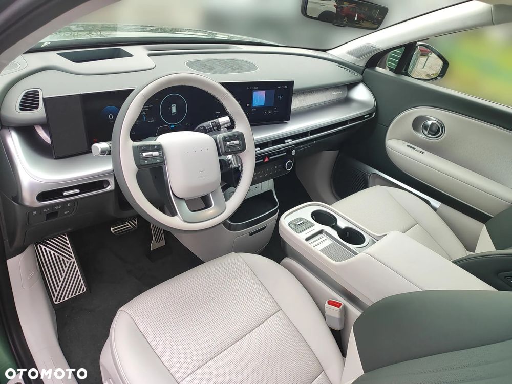 Hyundai IONIQ 9 110kWh Calligraphy AWD - 9