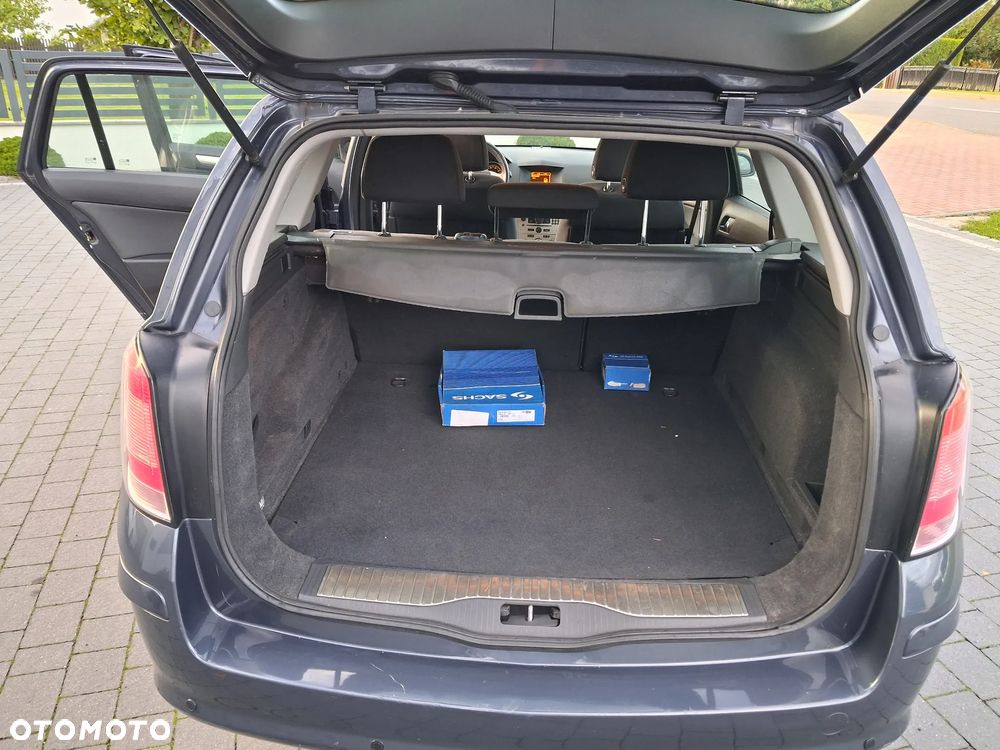 Opel Astra 1.6 Caravan - 15