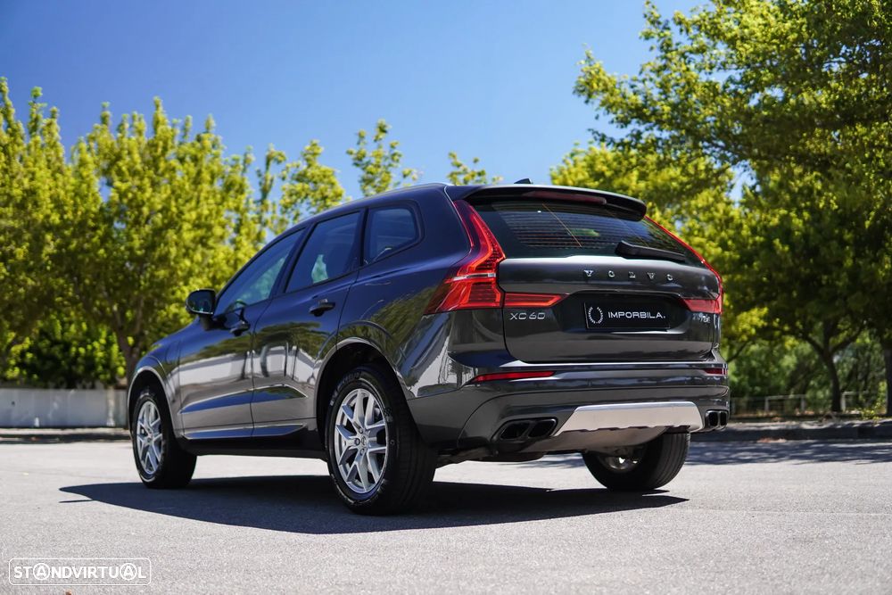 Volvo XC 60 2.0 T8 PHEV Momentum Plus AWD - 16