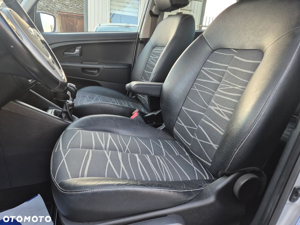 Kia Venga 1.6 CVVT ISG Spirit - 18