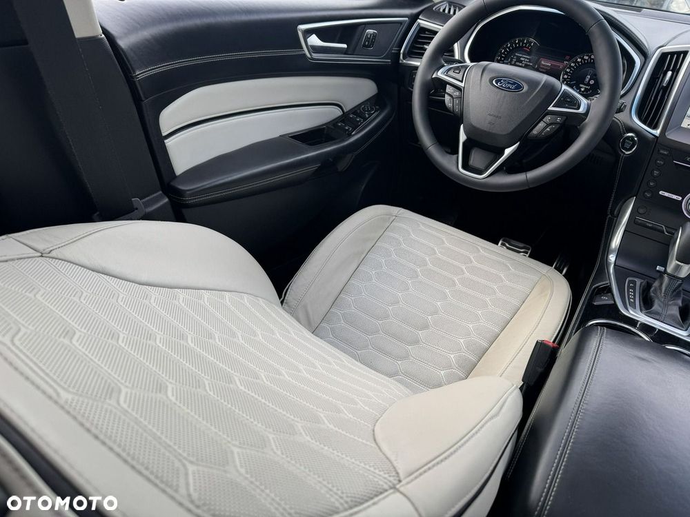 Ford Edge 2.0 TDCi Bi-Turbo 4x4 Vignale - 24