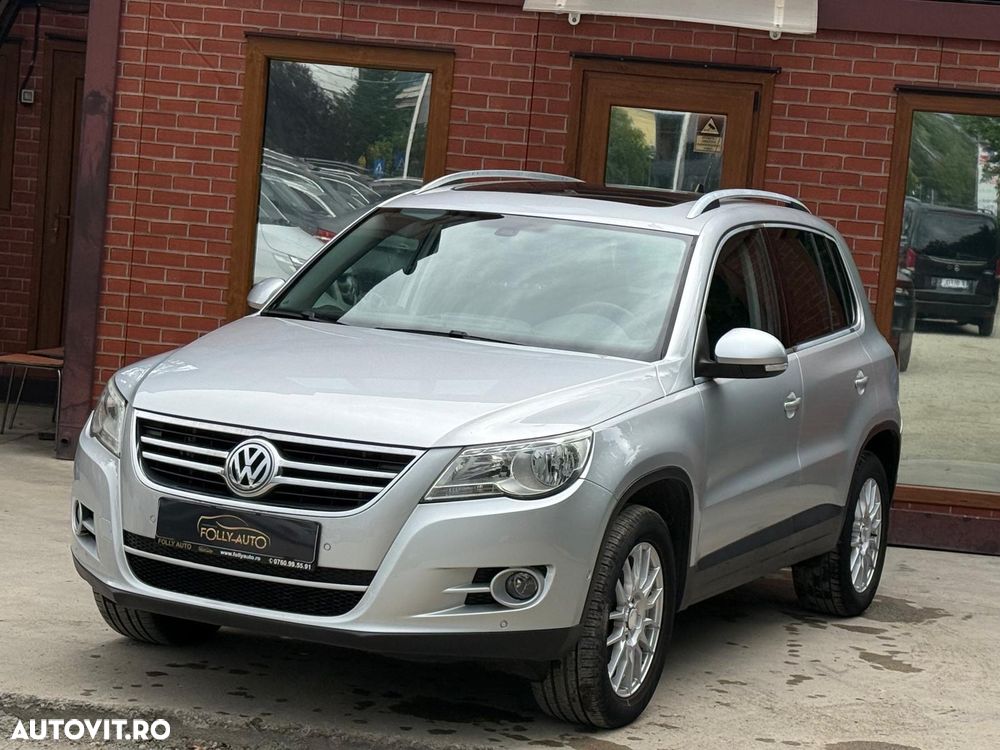 Volkswagen Tiguan - 1