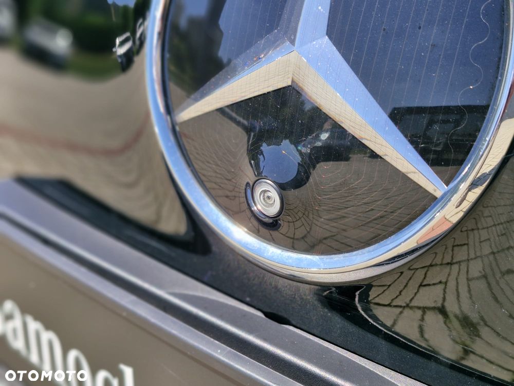 Mercedes-Benz EQE - 36