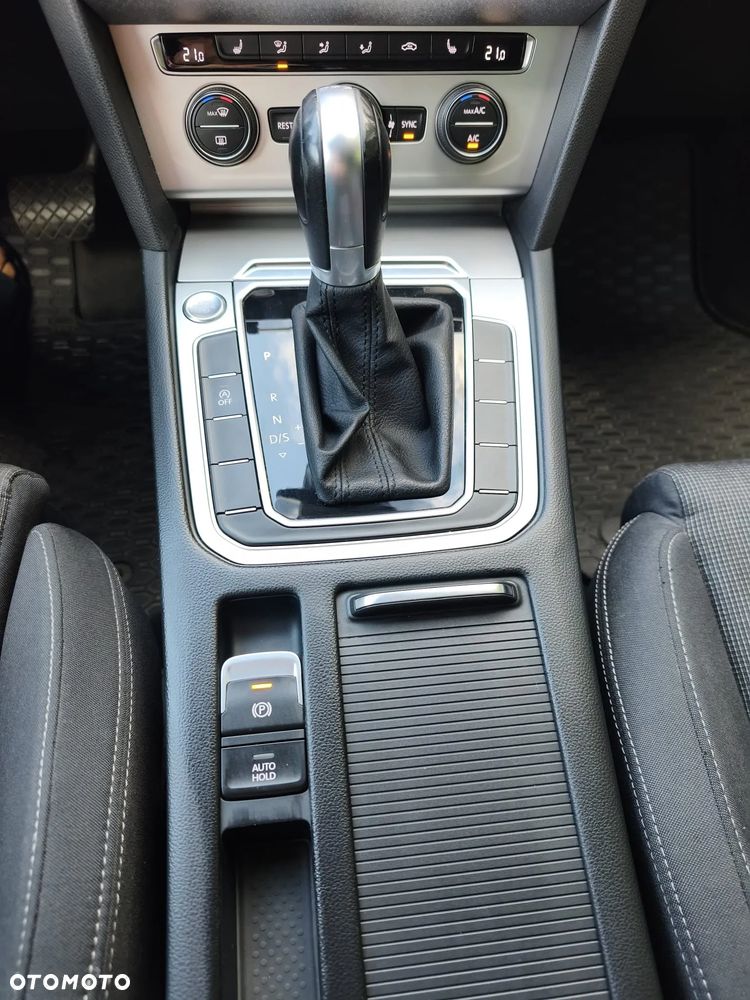 Volkswagen Passat 2.0 TDI BMT SCR Comfortline DSG7 - 22