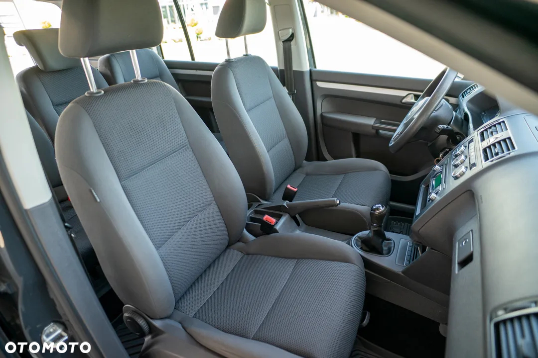 Volkswagen Touran 1.2 TSI BlueMot Trendline - 30