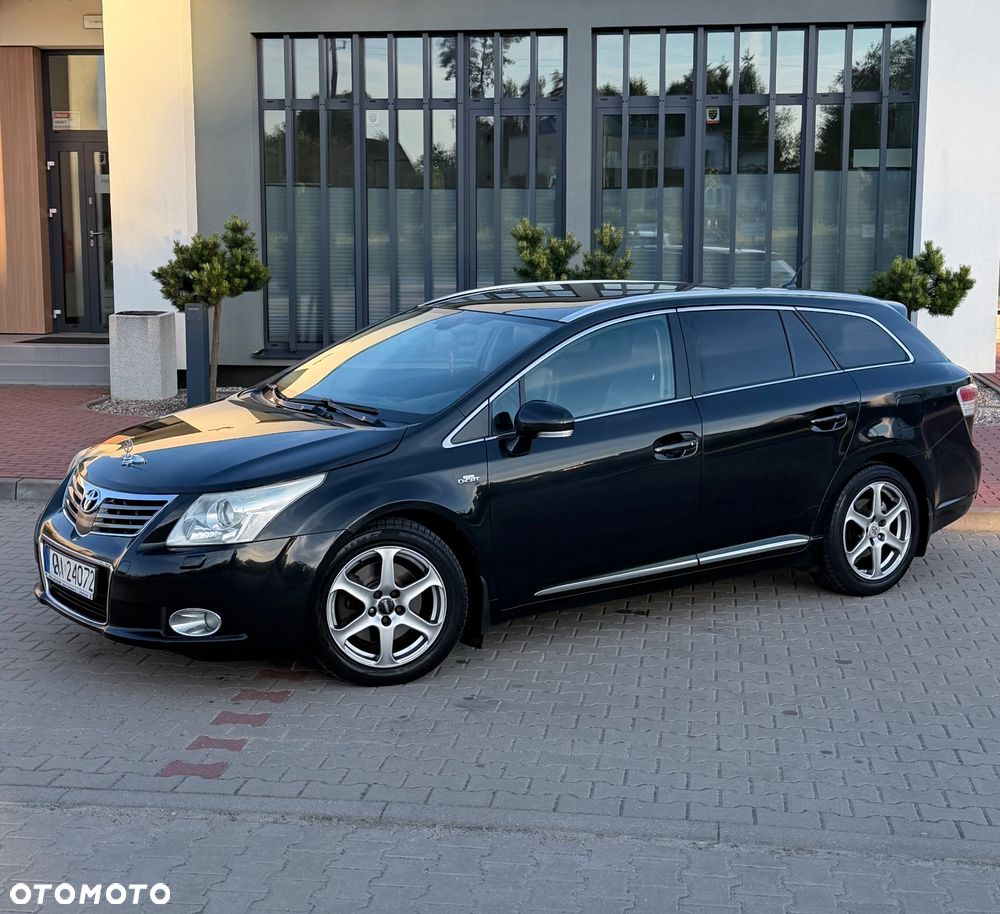Toyota Avensis 2.2 D-4D Prestige NAVI - 2
