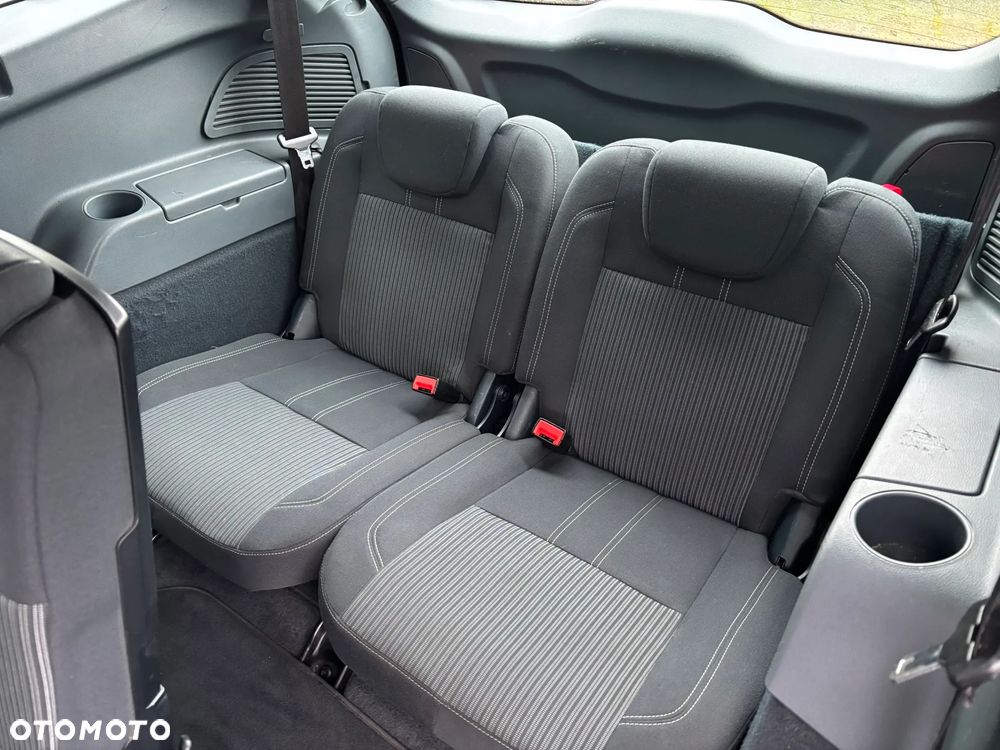 Ford Grand C-MAX 1.6 EcoBoost Start-Stop-System Titanium - 15