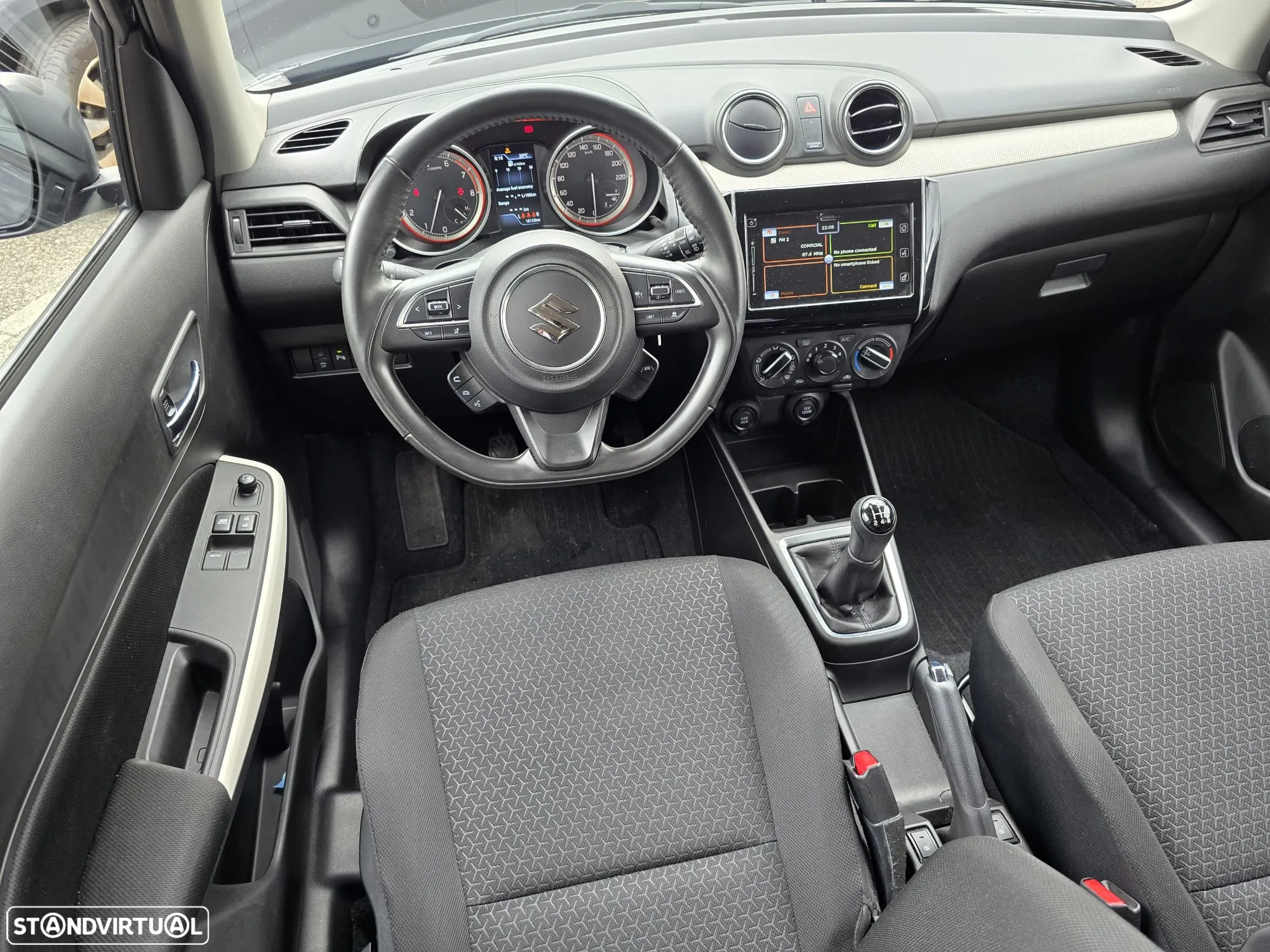Suzuki Swift 1.2 Mild Hybrid GLE - 11