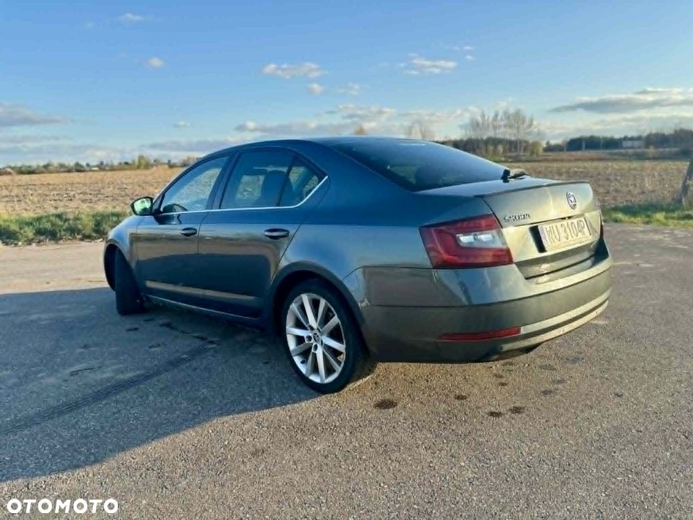 Skoda Octavia 1.6 TDI Ambition DSG - 4