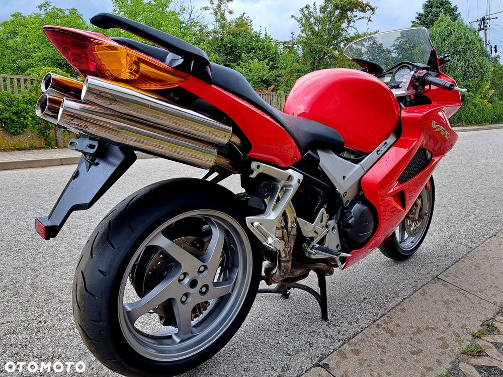 Honda VFR - 7
