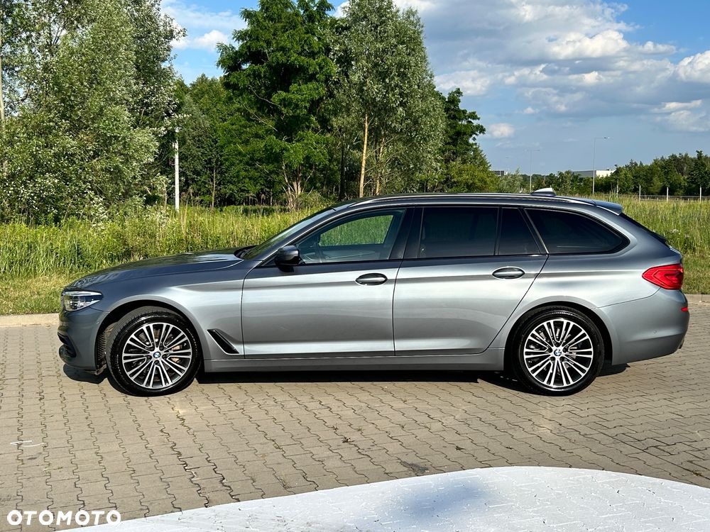 BMW Seria 5 530i xDrive Sport Line sport - 31