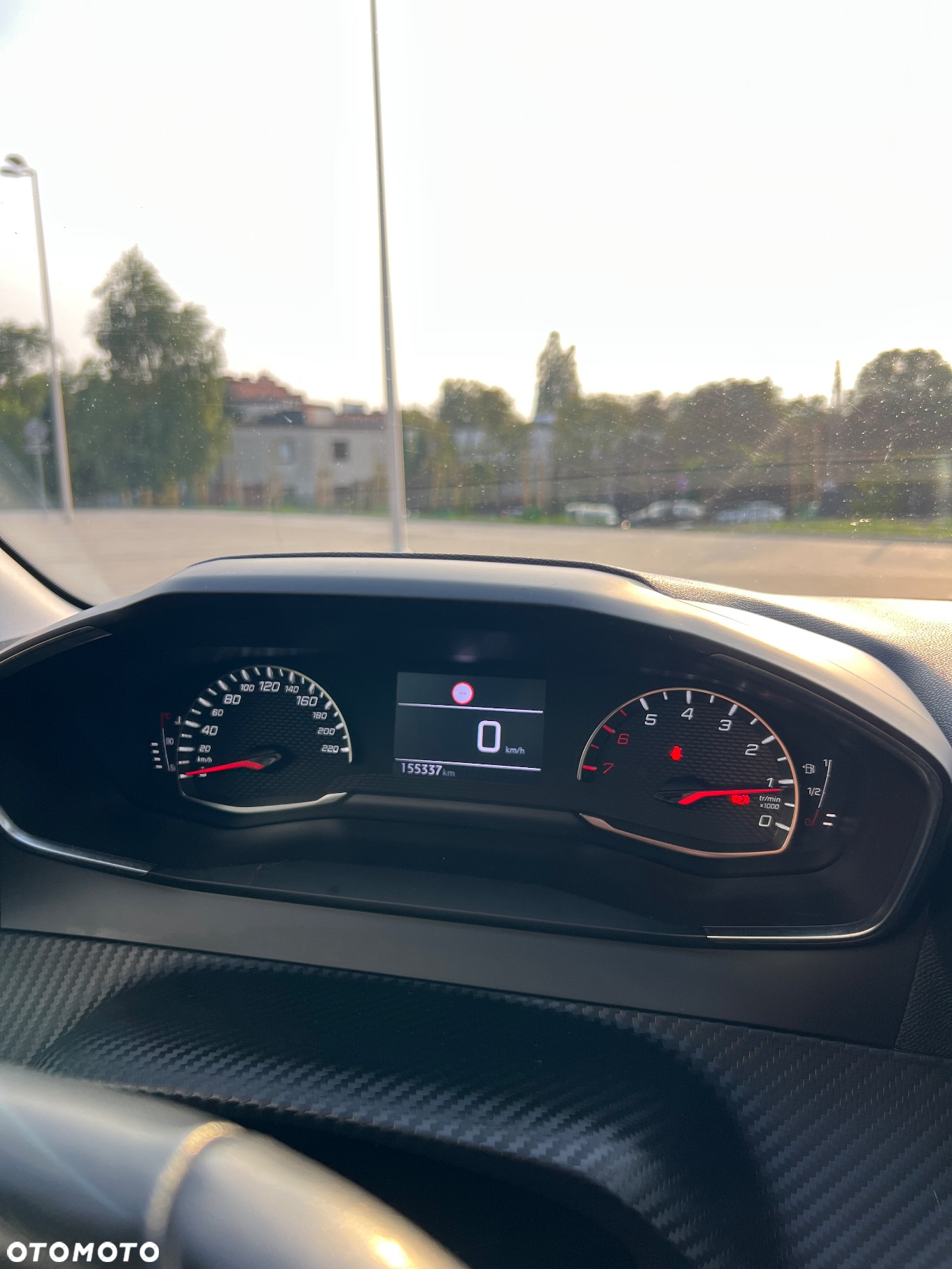 Peugeot 208 - 11