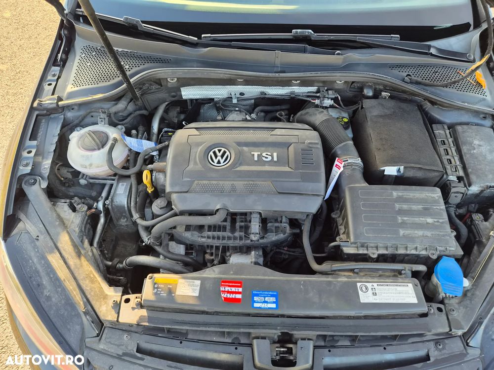Volkswagen Golf GTI DSG - 8