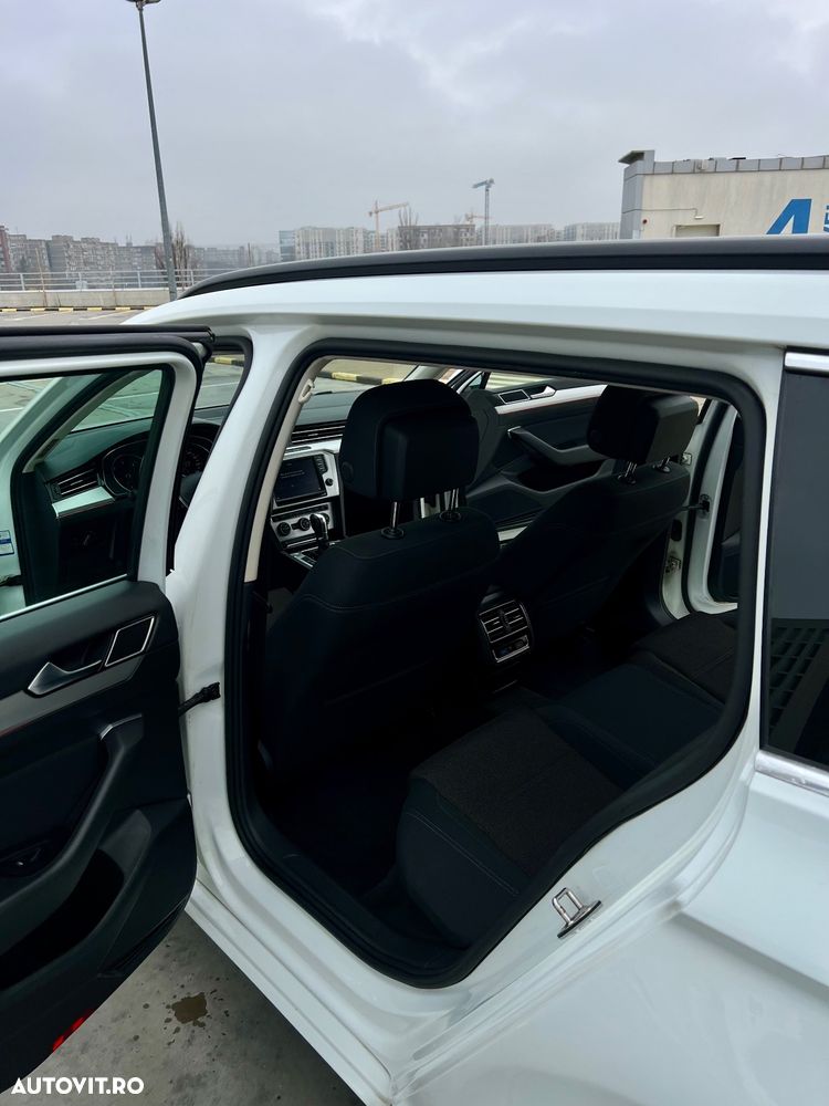 Volkswagen Passat 2.0 TDI DSG Comfortline - 12