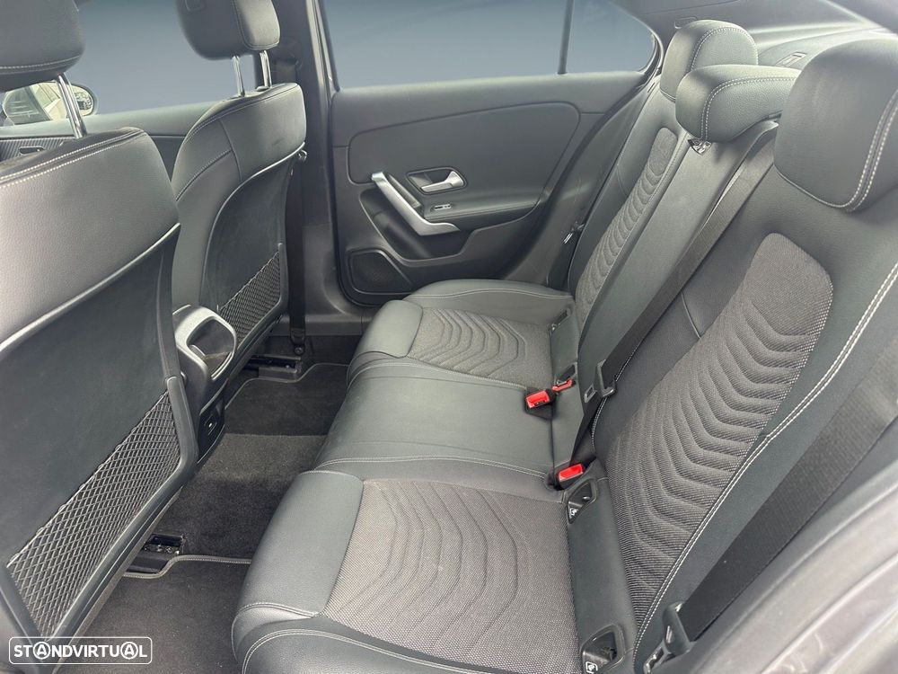 Mercedes-Benz A 200 Limousine d Progressive Aut. - 13