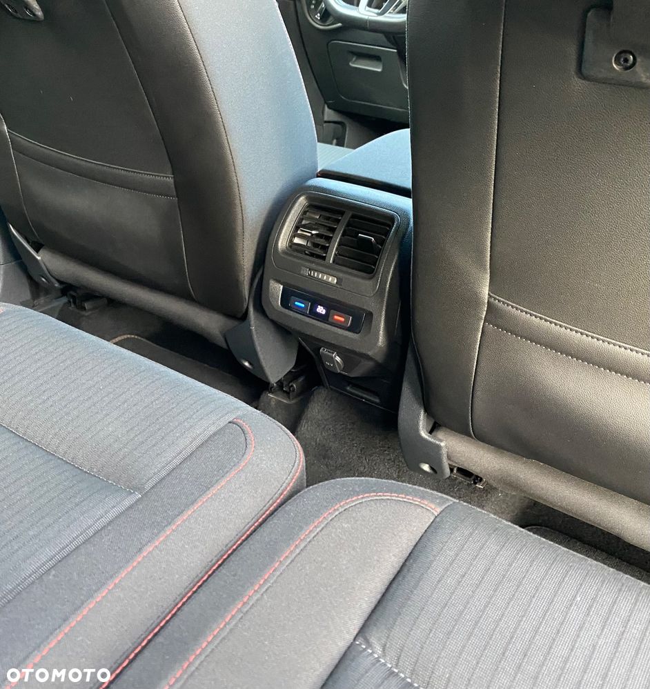 Volkswagen Touran 1.2 TSI (BlueMotion Technology) SOUND - 11